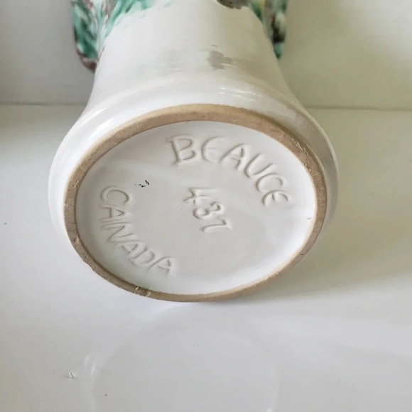 Beauce Canada  437 Green/Brown/White Pottery Vase. - Picture 5 of 8